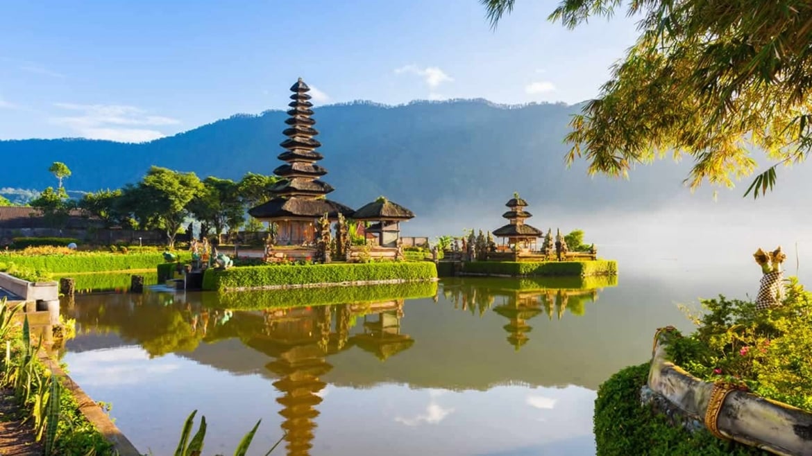 Beratan Lake Temple